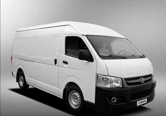 Electric Luxury Cabin ISO Used Passenger Van 7 Seats 70 Kwh Rear Doors
