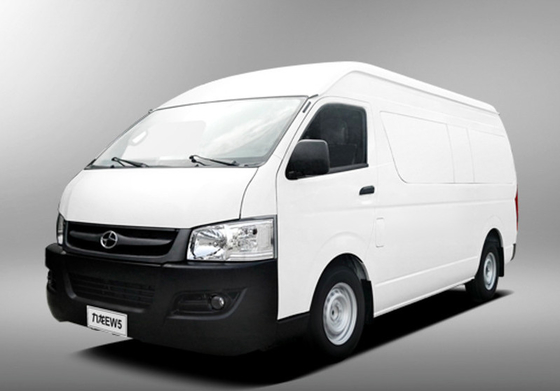 Electric Luxury Cabin ISO Used Passenger Van 7 Seats 70 Kwh Rear Doors