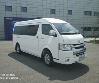 2.4L 82kw Used Passenger Bus 15 Seater Coach 5 Speed Manual