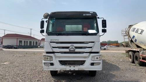 14m3 Sinotruk Concrete Mixer Used Heavy Duty Trucks Euro 4 340HP